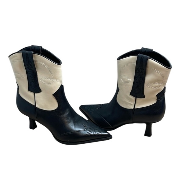 Circus NY by Sam Edelman Yolanda NWOT 2 Tone Black Cream Short Western Boot 8.5 - Picture 2 of 12